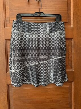 Prana Women's Deedra Black Gray Patterned Pull On Athleisure Skirt Size Medium